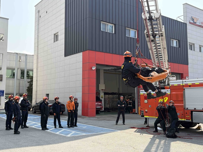 3.20 지반침하사고 대비 훈련.jpg