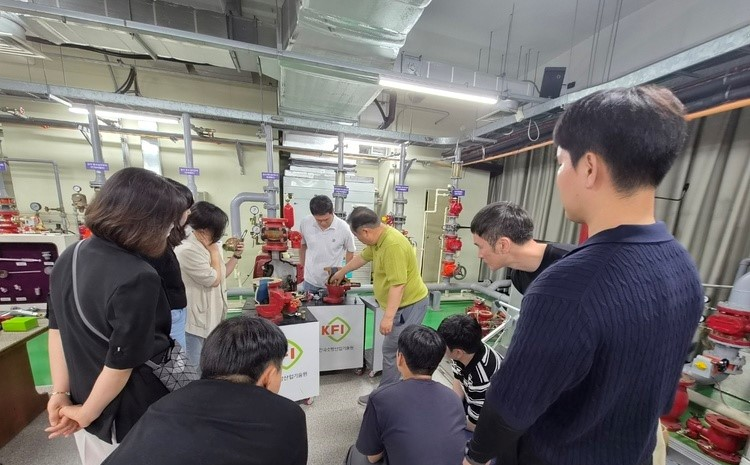 6.17 한국소방산업기술원 견학 2.jpg