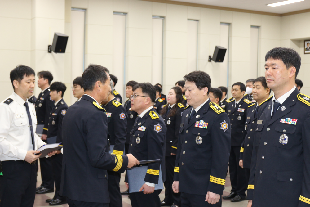 260107, 강원고성소방서 인사발령에 따른 임용장 수여식 개최 (9).jpg