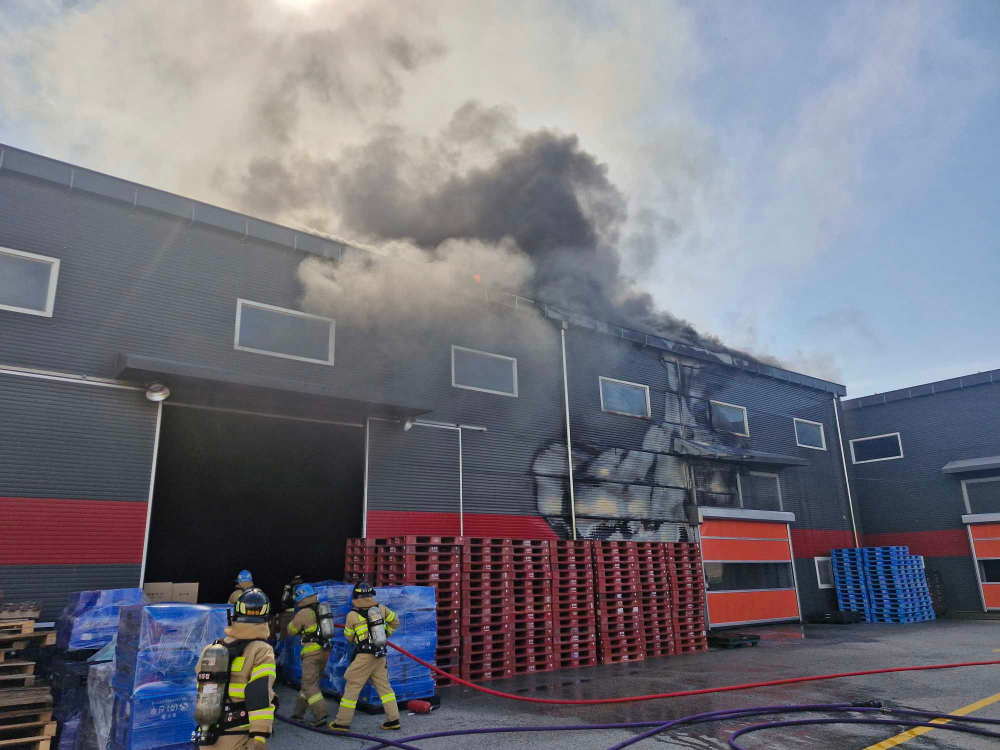 (1030)춘천 퇴계동 공장화재.jpg