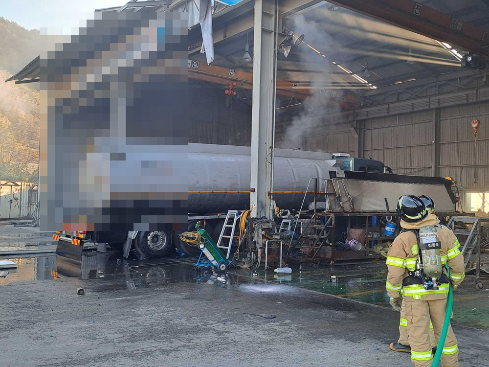 (1547)동해 이로동 차량화재 1.jpg