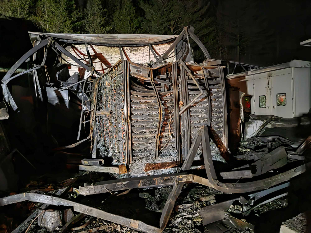 1303 태백시 문곡동 태양광발전시설 배터리실 화재 1.jpg