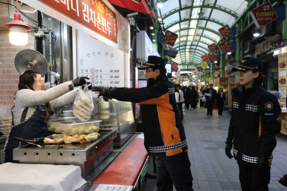 전통시장 안전컨설팅 사진 1.jpg