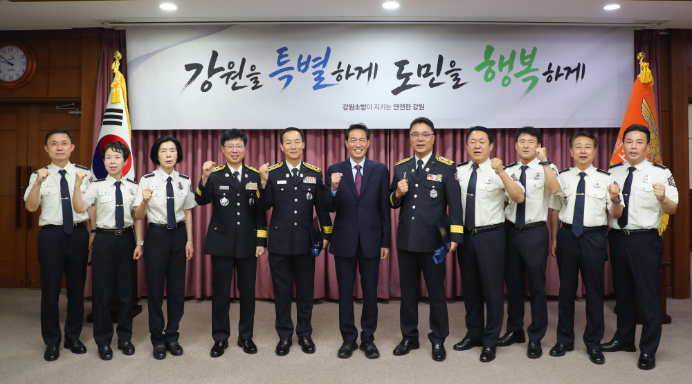 임명장 수여식3.jpg