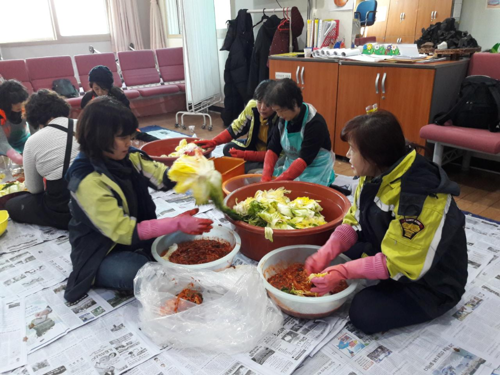 문막여성대_김장봉사2.jpg