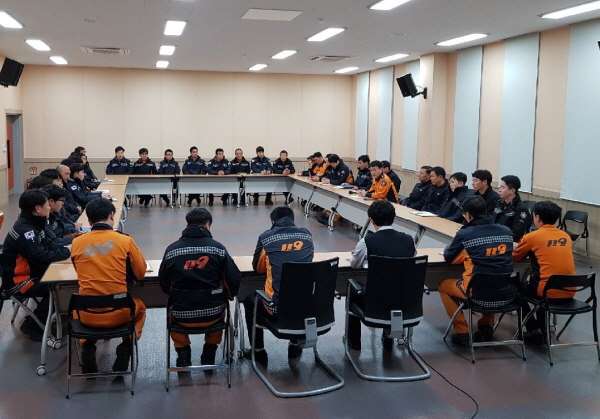 직원소통회의.jpg