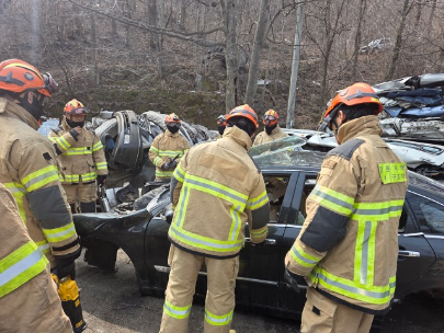 태백소방서, 교통사고 대응 인명구조훈련 실시!